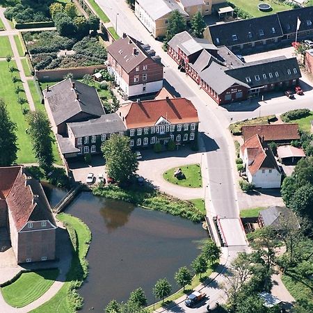 Den Gamle Kro Gram Exteriér fotografie